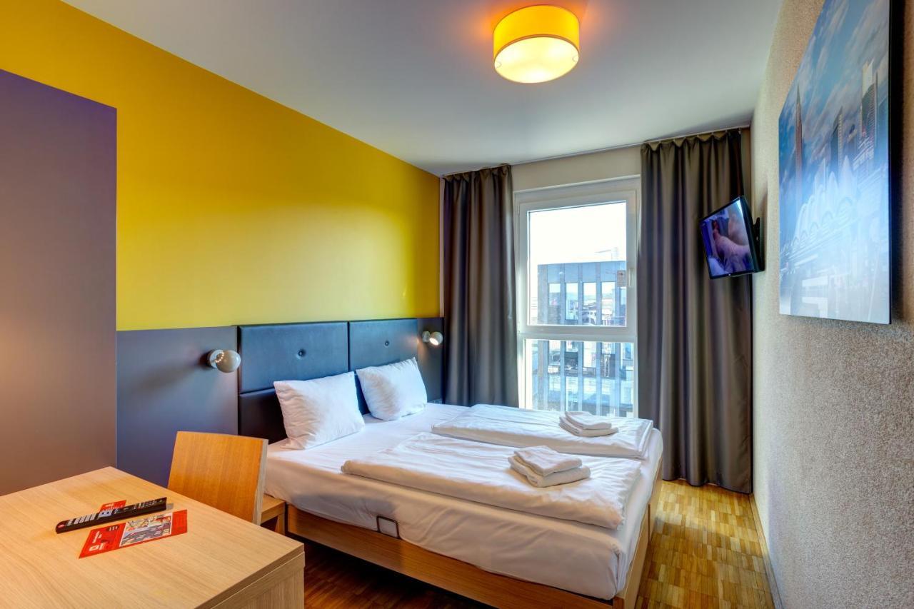 Meininger Frankfurt/main Messe Hotel